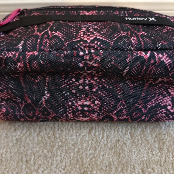 NWT Hurley dopp kit travel toiletry bag in vivid pink snake print - Picture 6 of 9